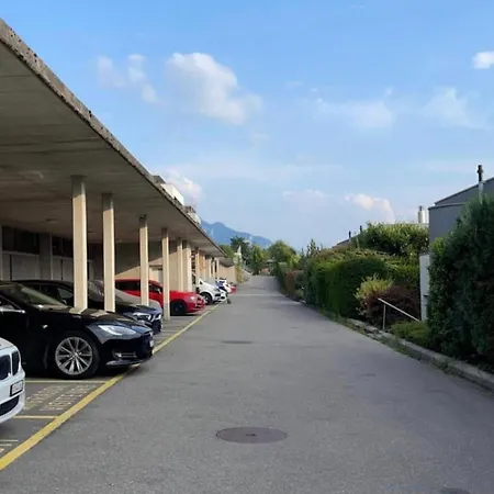 Panoramic In Villa Montreux